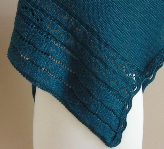 A Walk on the Beach Shawl, knitting pattern, lavenderhillknits.com