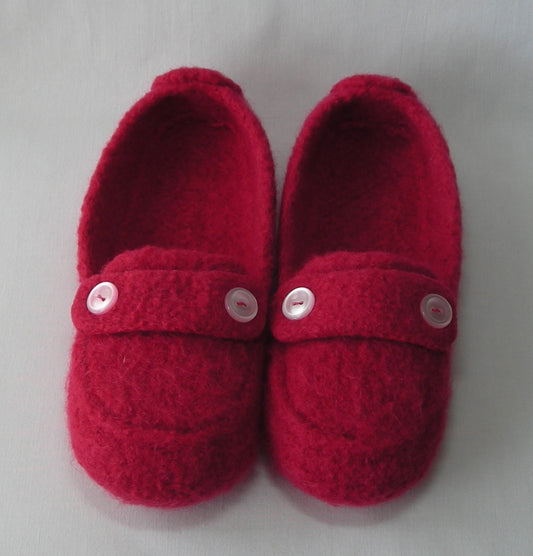 Women's Felted Moc Slippers Knitting Pattern