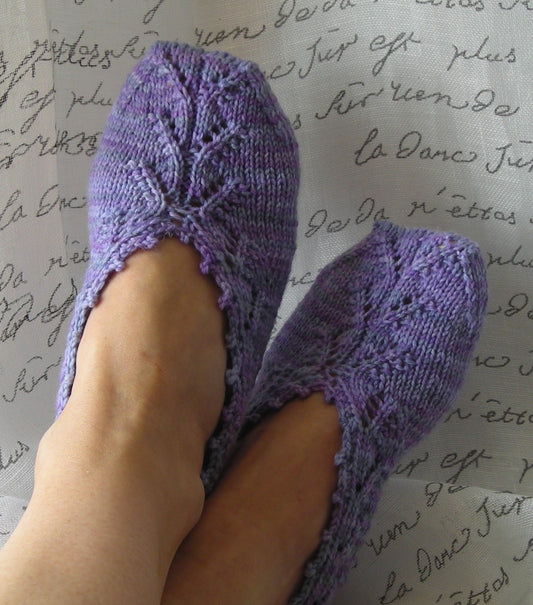 Chausettes de Lavande (Lavender Socks) knitting pattern