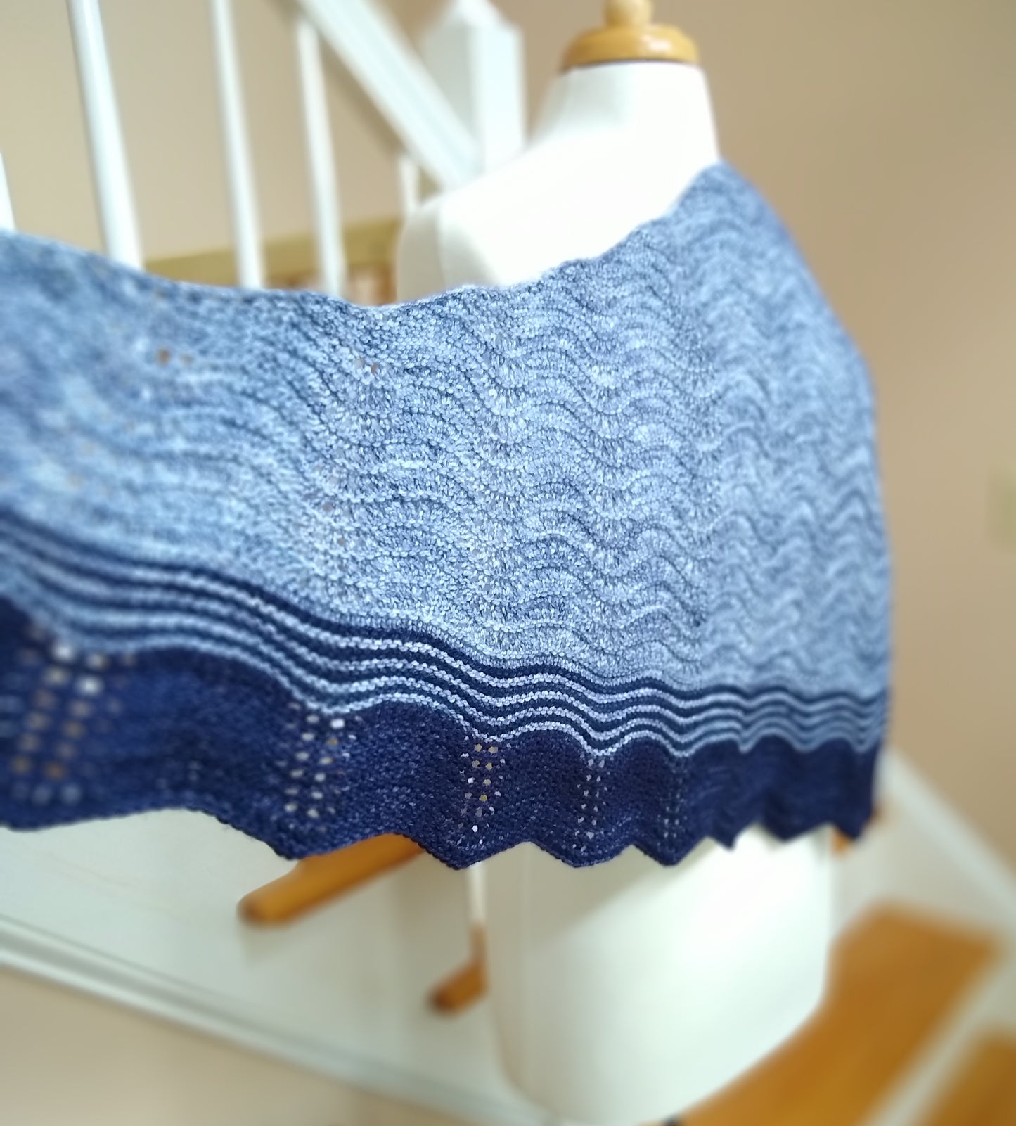 Simple Waves Shawl Knitting Pattern