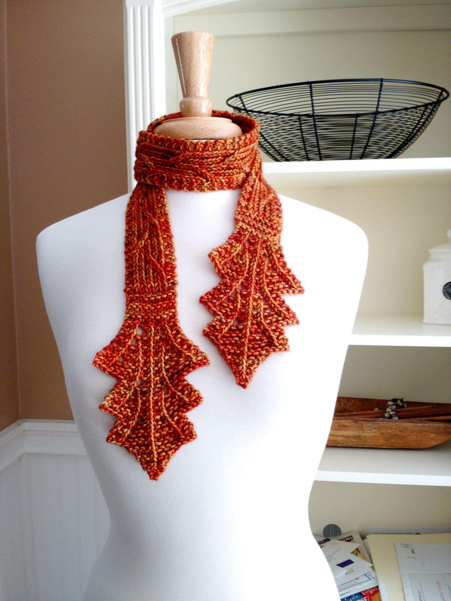 Autumn Leaf Cravat Knitting Pattern