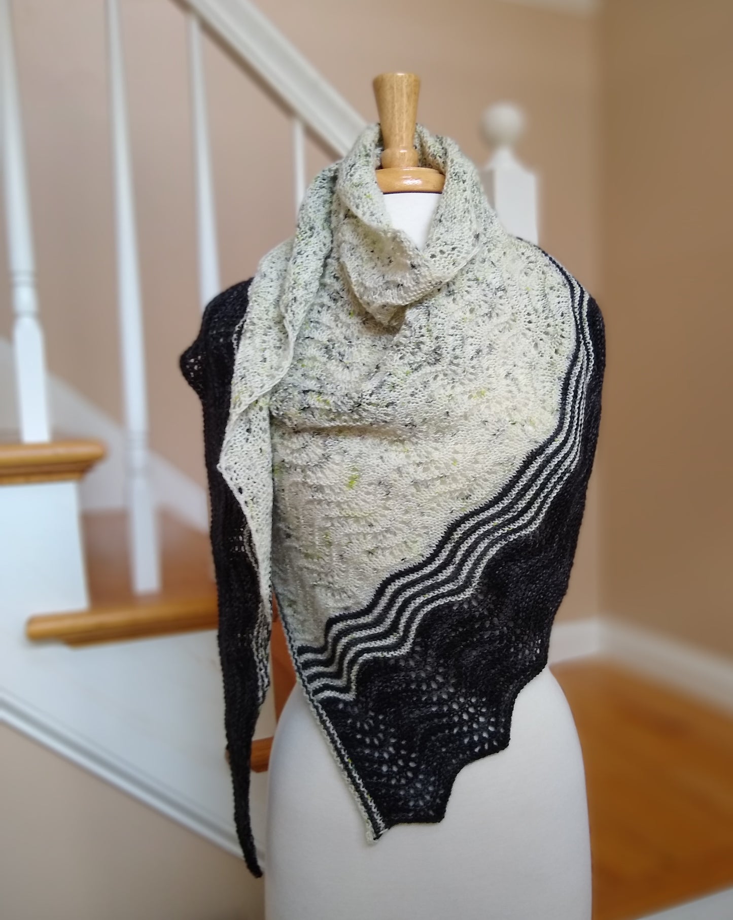 Simple Waves Shawl Knitting Pattern