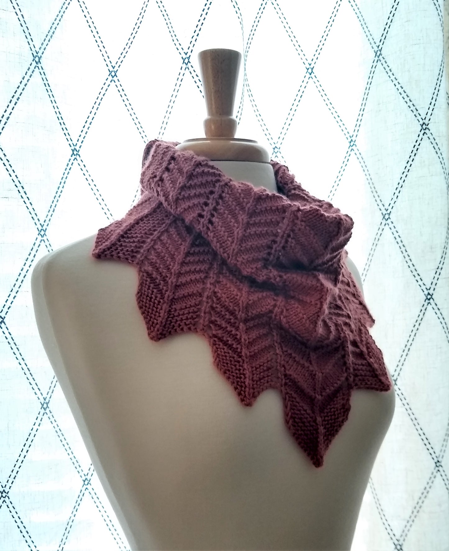 Pluma Neckerchief Knitting Pattern